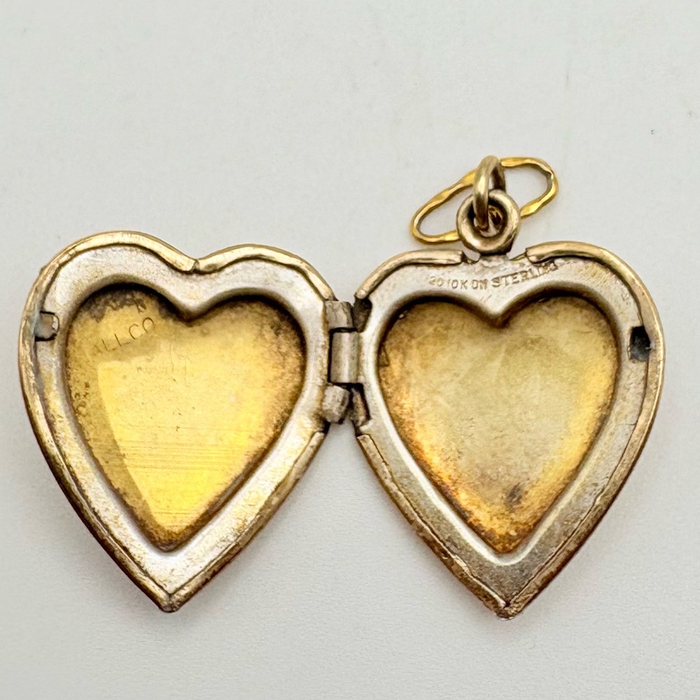 Vintage Etched Gold Filled Over Sterling Heart Locket - Picture 7 of 9
